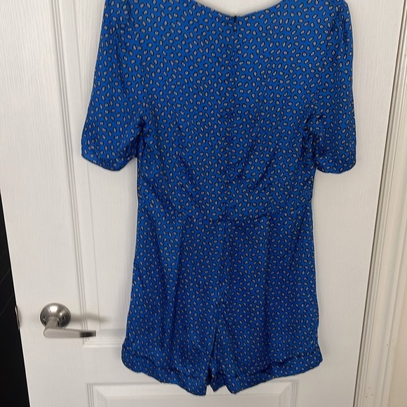 Maje Ilona Playsuit Leopard Print Satin V-Neck Ruched Front Romper size 38 - Picture 8 of 10